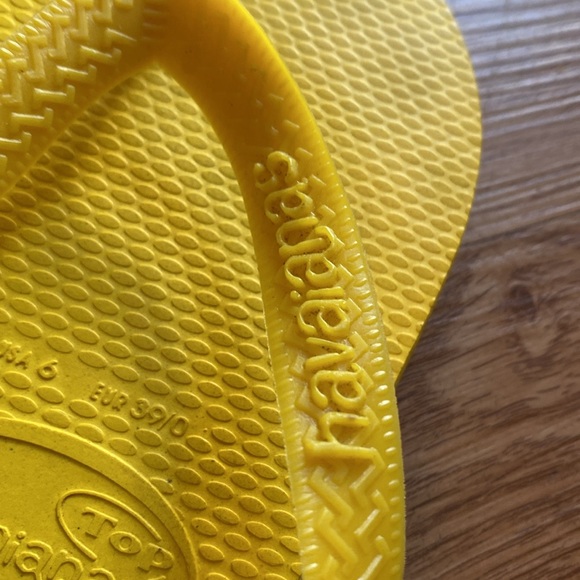 Havaianas Women's Yellow Flip Flops - Picture 3 of 4